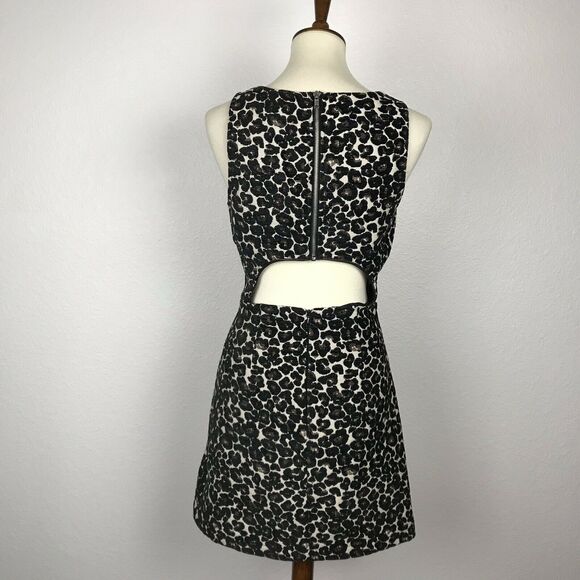 Felicity & Coco Multicolor Print Cut Out Back Mini Fit Flare Dress - Picture 7 of 11